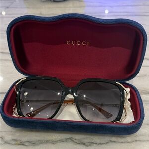 Gucci Black Sunglasses with Gold Detail GG0647S